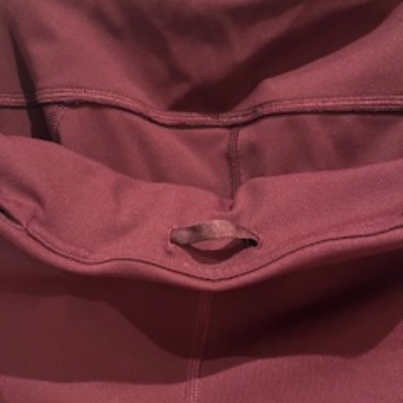Lululemon Pace Mid-Rise Rival Crop 22” - Cassis/Garnet (Maroon) - Size 8 - Picture 7 of 8